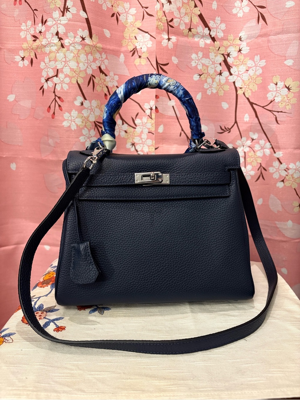 Avona Kronos Chicago Medium Top Handle Bag Midnight Blue Leather NEW